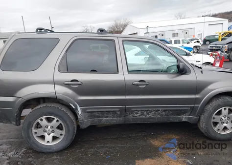 2005 Ford Escape Limited from USA, damaged, VIN 1FMCU94165KB03178